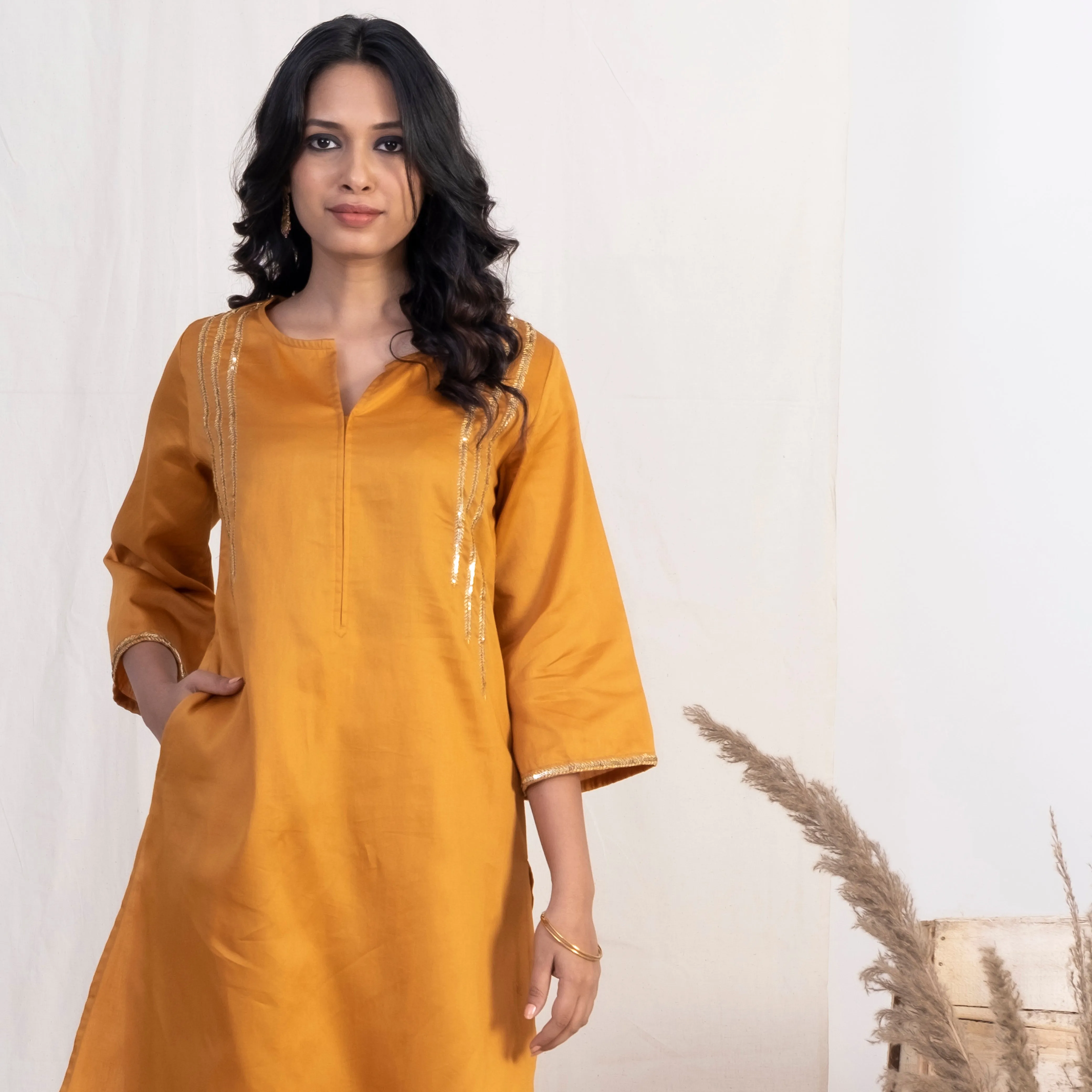 Akiso Gold Round With Front Slit Neck Kurta With Palazzo (Set of 2)