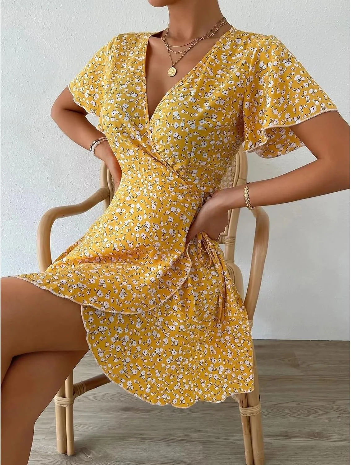 Floral Dress for Women V Neck T Shirt Dress Short Tie Elastic Waist Mini Dress Casual A-Line Ruffle Beach Dresses