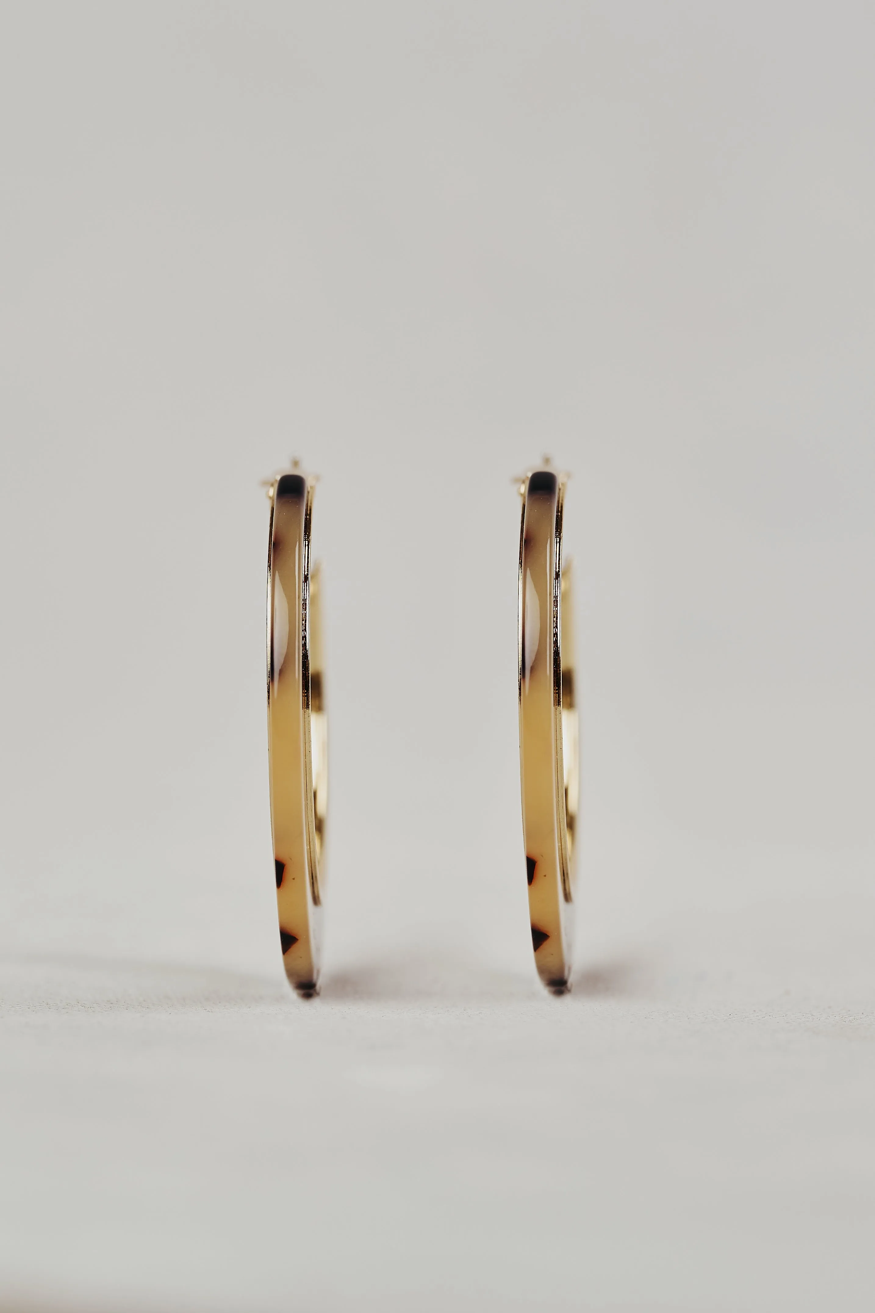 Tortoise Resin Hoops